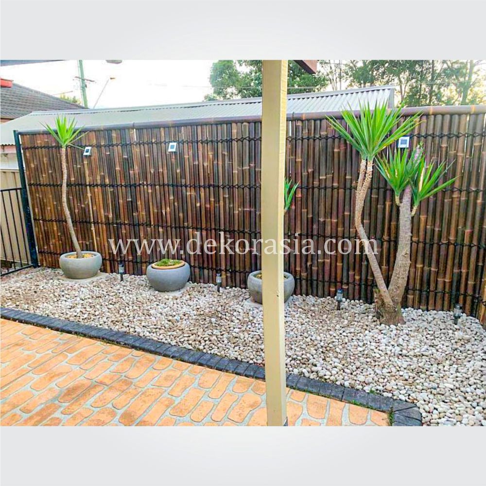  Big bamboo fence with 4 back slats and black coco rope - Image 4
